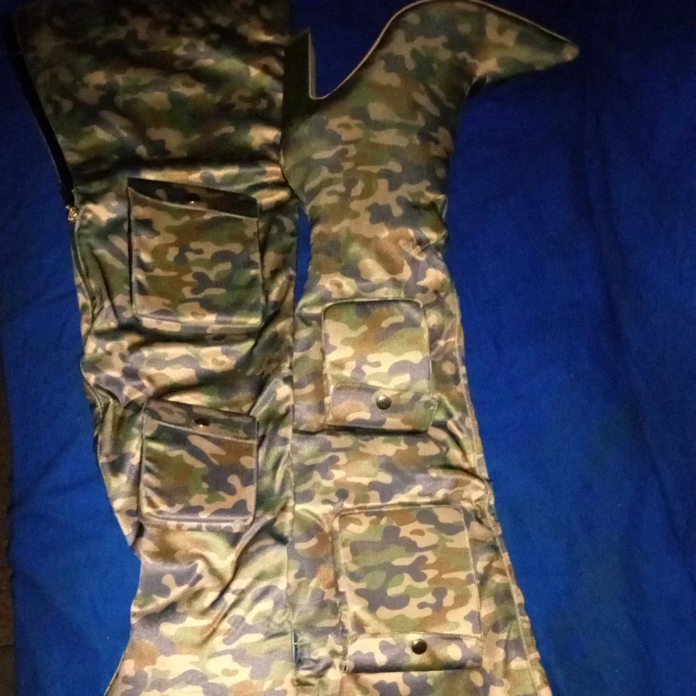 POCKETS CAN'T KEEP ME DOWN  Over The Knee Pocket Boots - Camouflage (BRAND NEW!)